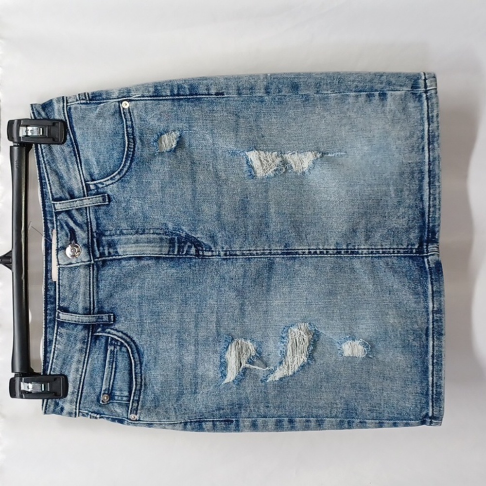 NWOT Guess Jean Skirt